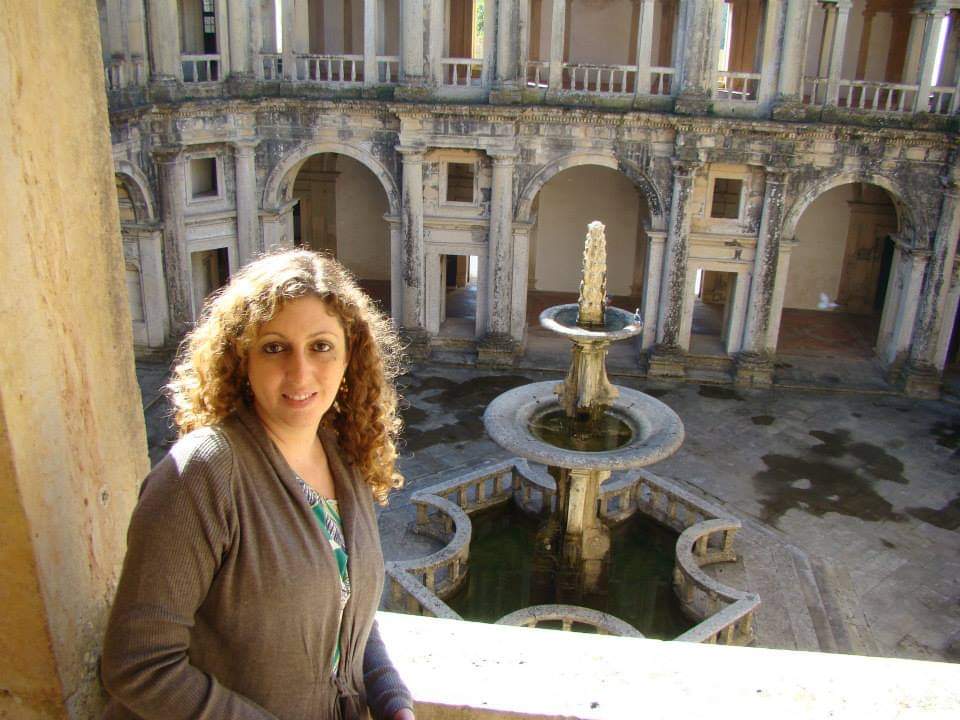 Claudia Rossi: Celebrando uma Vida de Realizações no Dia de Seu Aniversário