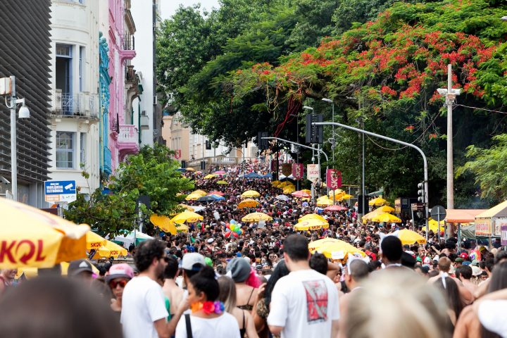 Para esquentar o Carnaval de Santa Catarina, SKOL apresenta lista de Blocos de Rua