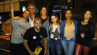 Noite de estreia em hamburgueria reúne famosos e personalidades