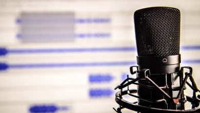 Empresas apostam em podcasts para se comunicar com funcionários e clientes