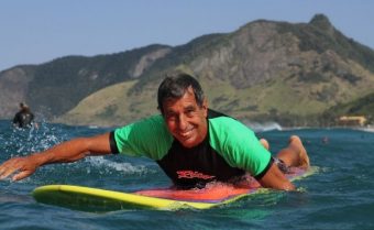 Rio Ecoesporte recebe Rico de Souza em treino de surf
