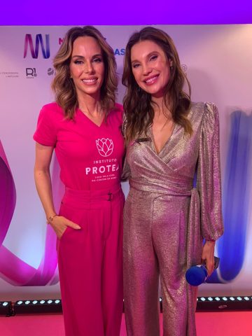 A causa sempre se fará presente”, afirma Ana Furtado em entrevista à Júlia Pereira em evento de conscientização sobre câncer de mama